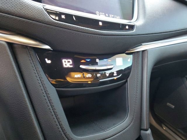 2021 Cadillac XT5 Luxury