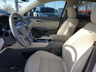 2022 Cadillac XT5 Premium Luxury