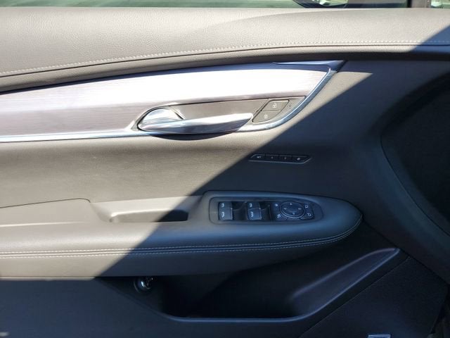 2025 Cadillac XT6 Luxury