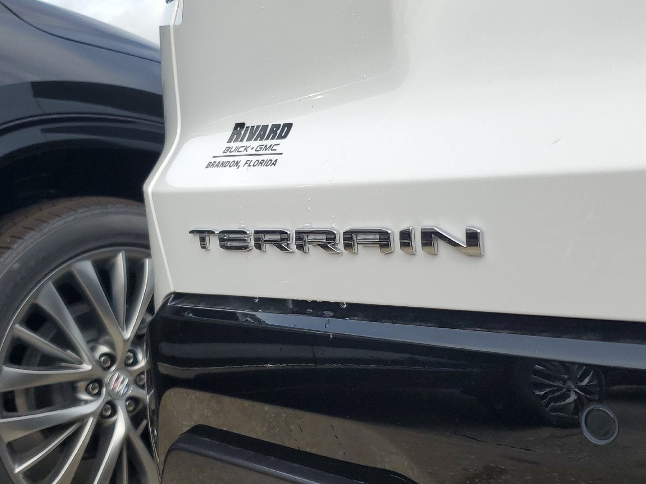 2027 GMC Terrain AT4