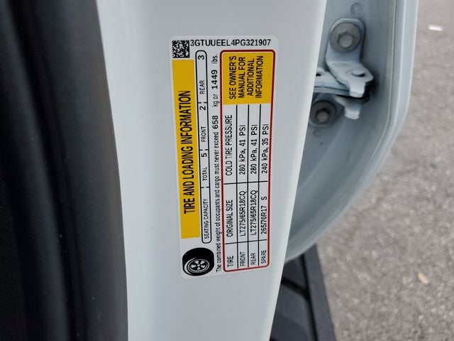 2023 GMC Sierra 1500 AT4