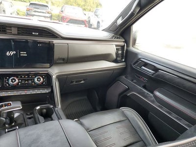 2023 GMC Sierra 1500 AT4X