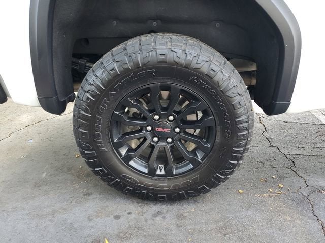 2023 GMC Sierra 1500 AT4X