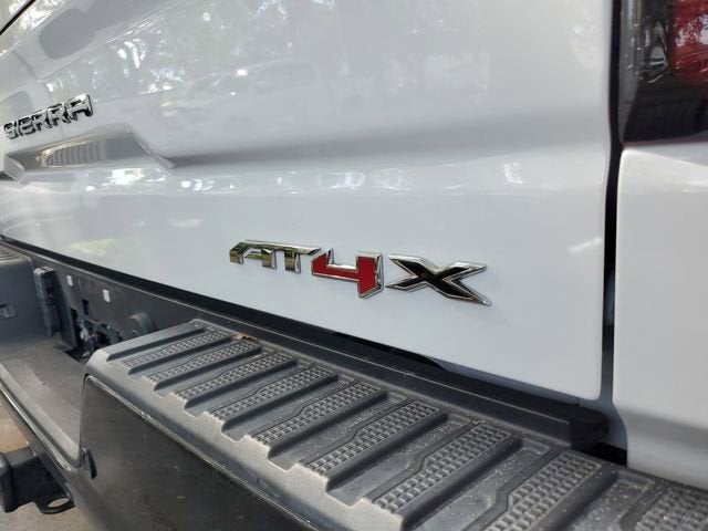 2023 GMC Sierra 1500 AT4X