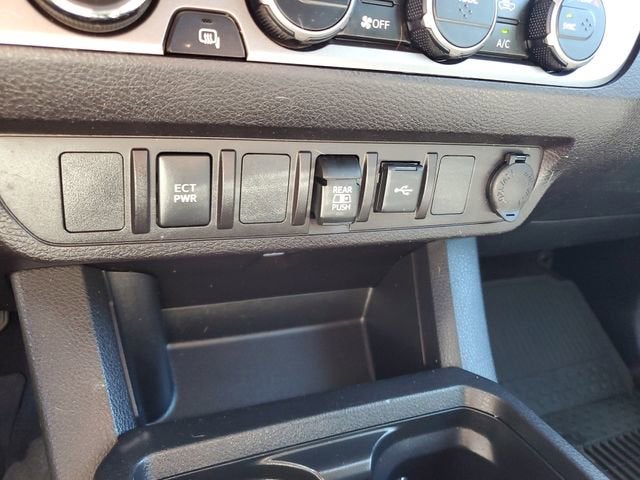 2022 Toyota Tacoma 4WD SR