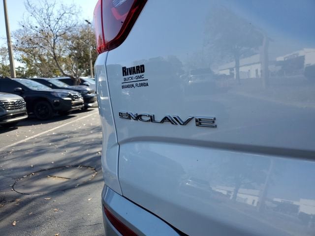 2022 Buick Enclave Essence