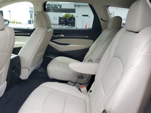 2022 Buick Enclave Essence