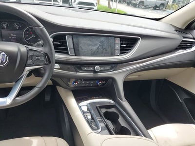 2022 Buick Enclave Essence