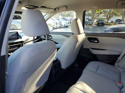 2025 Nissan Rogue SV