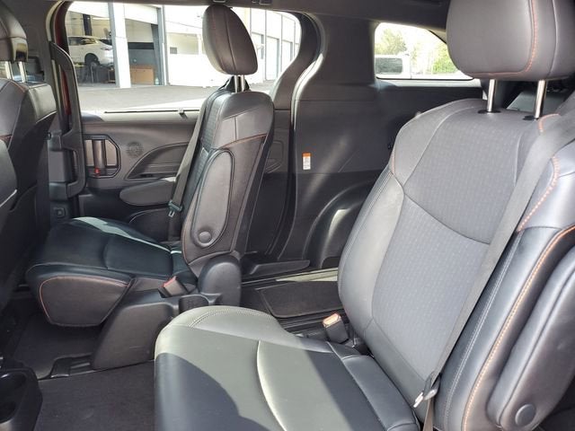 2022 Toyota Sienna XSE