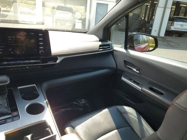 2022 Toyota Sienna XSE