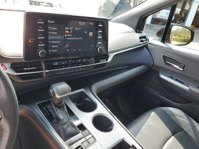 2022 Toyota Sienna XSE