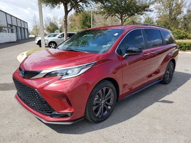 2022 Toyota Sienna XSE