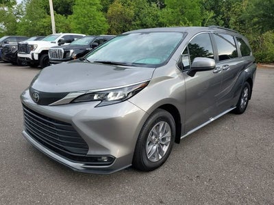 2026 Toyota Sienna XLE