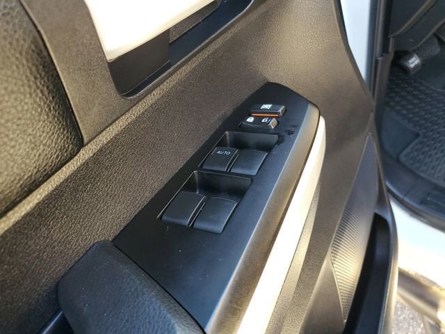 2014 Toyota Tundra 2WD Truck SR5