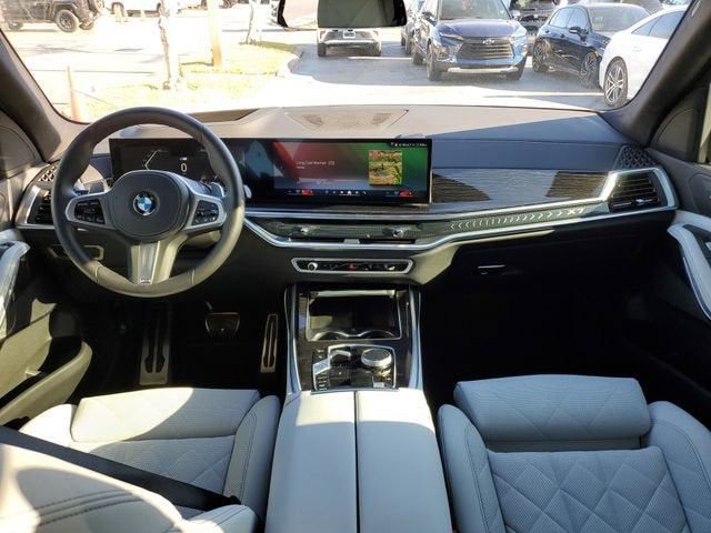 2024 BMW X7 xDrive40i