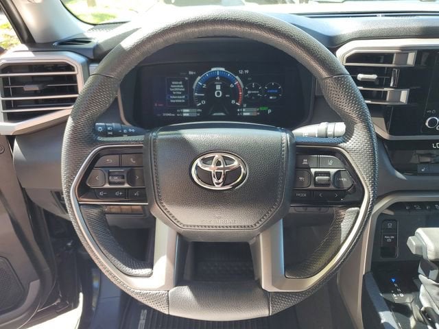 2024 Toyota Sequoia SR5