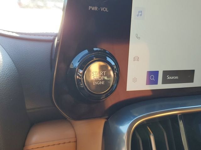 2025 Lexus LX 600 Luxury