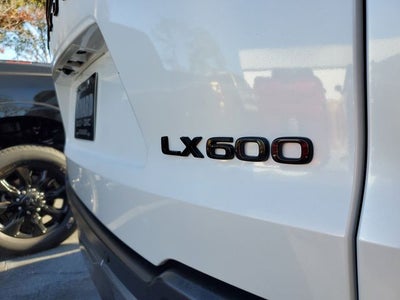 2025 Lexus LX 600 Luxury