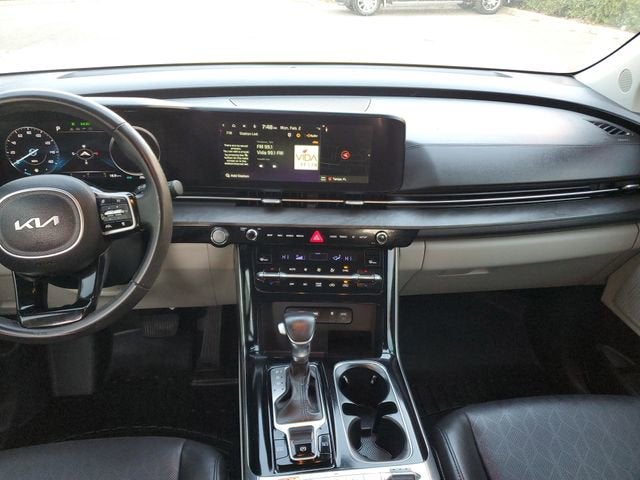 2023 Kia Carnival SX