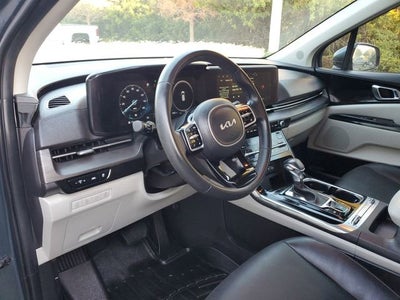 2023 Kia Carnival SX