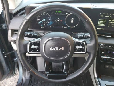 2023 Kia Carnival SX