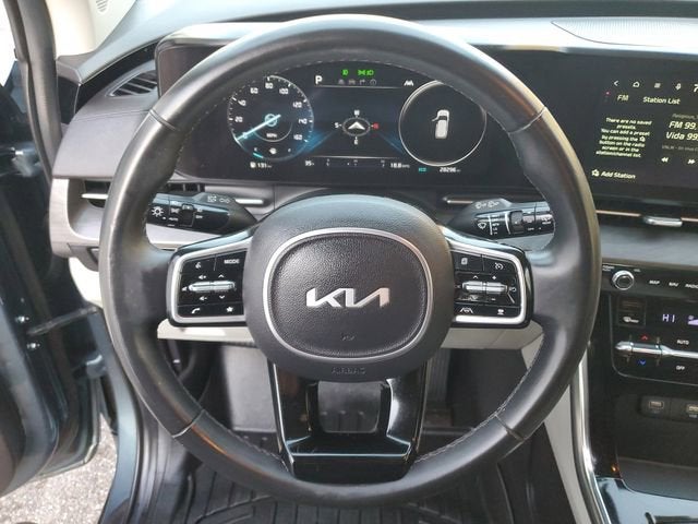 2023 Kia Carnival SX