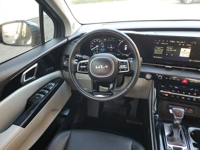 2023 Kia Carnival SX