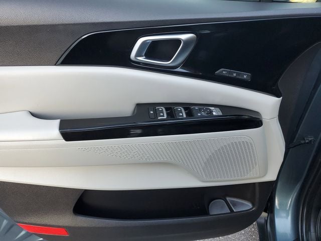 2023 Kia Carnival SX