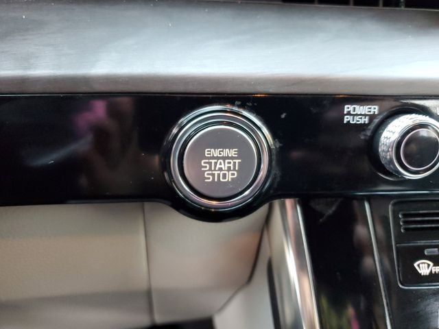 2023 Kia Carnival SX