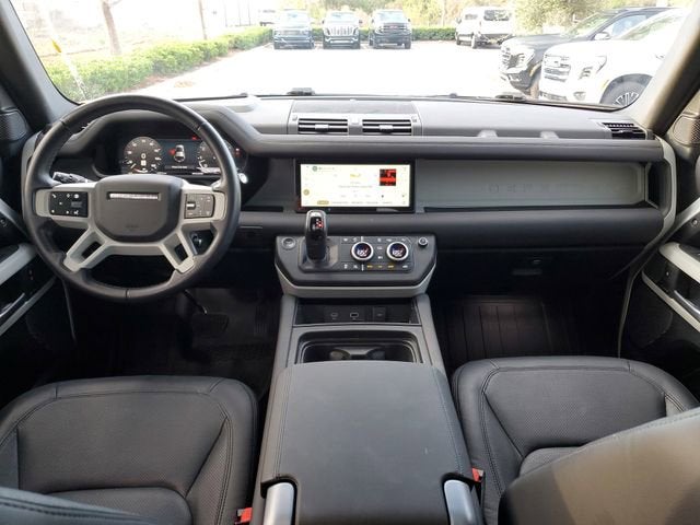 2024 Land Rover Defender 110 P400 S