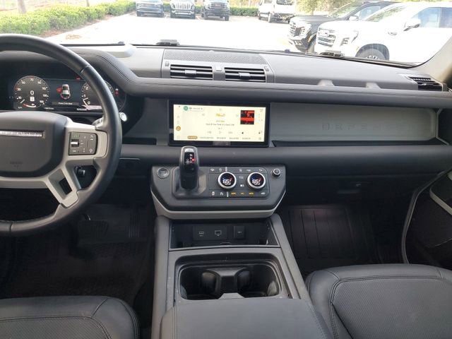 2024 Land Rover Defender 110 P400 S