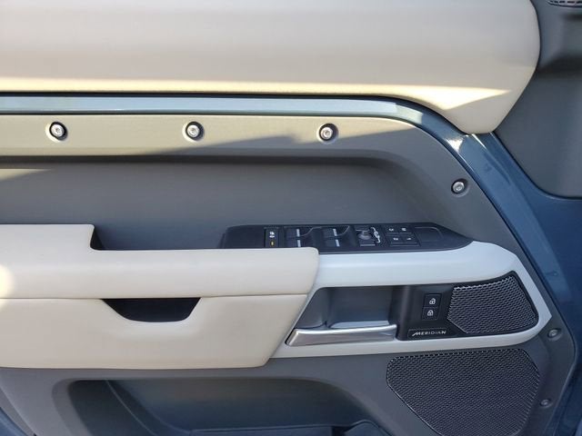 2024 Land Rover Defender S