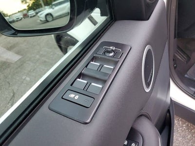 2024 Land Rover Discovery S