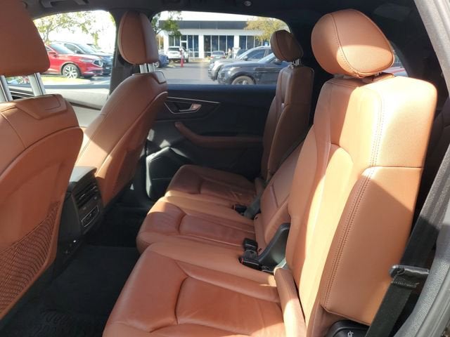 2021 Audi Q7 Premium Plus