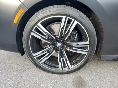 2024 BMW 740i 740i