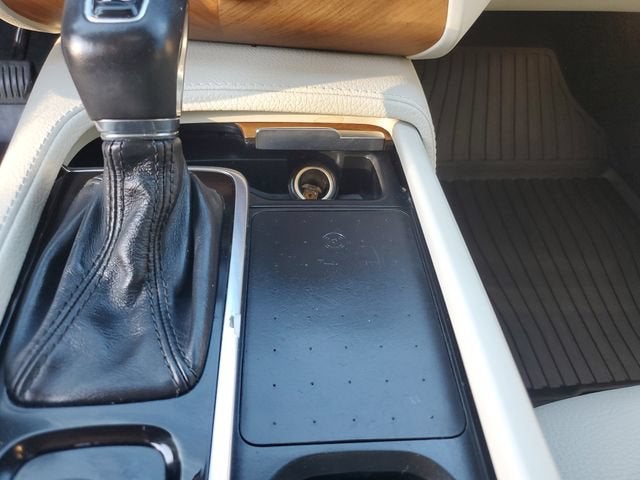 2021 Volvo XC90 T6 Momentum 7 Passenger