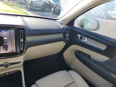 2026 Volvo XC40 Plus