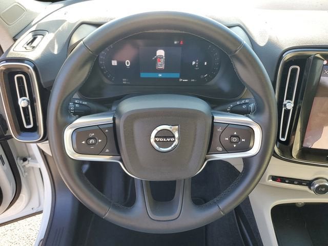 2026 Volvo XC40 Plus