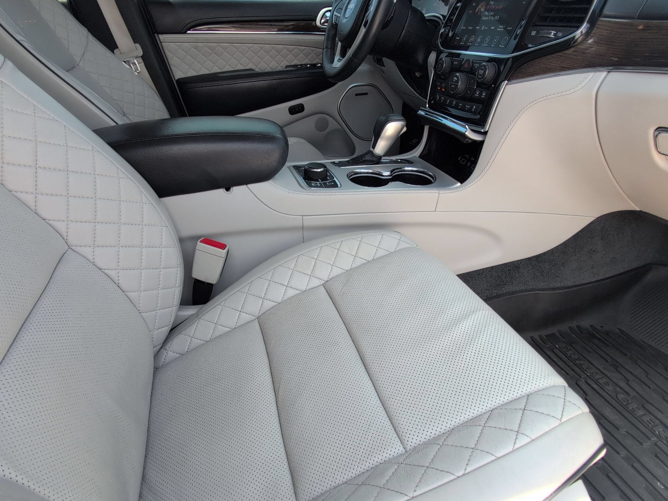 2019 Jeep Grand Cherokee Summit