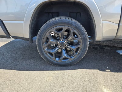 2023 RAM 1500 Limited Crew Cab 4x4 5'7" Box