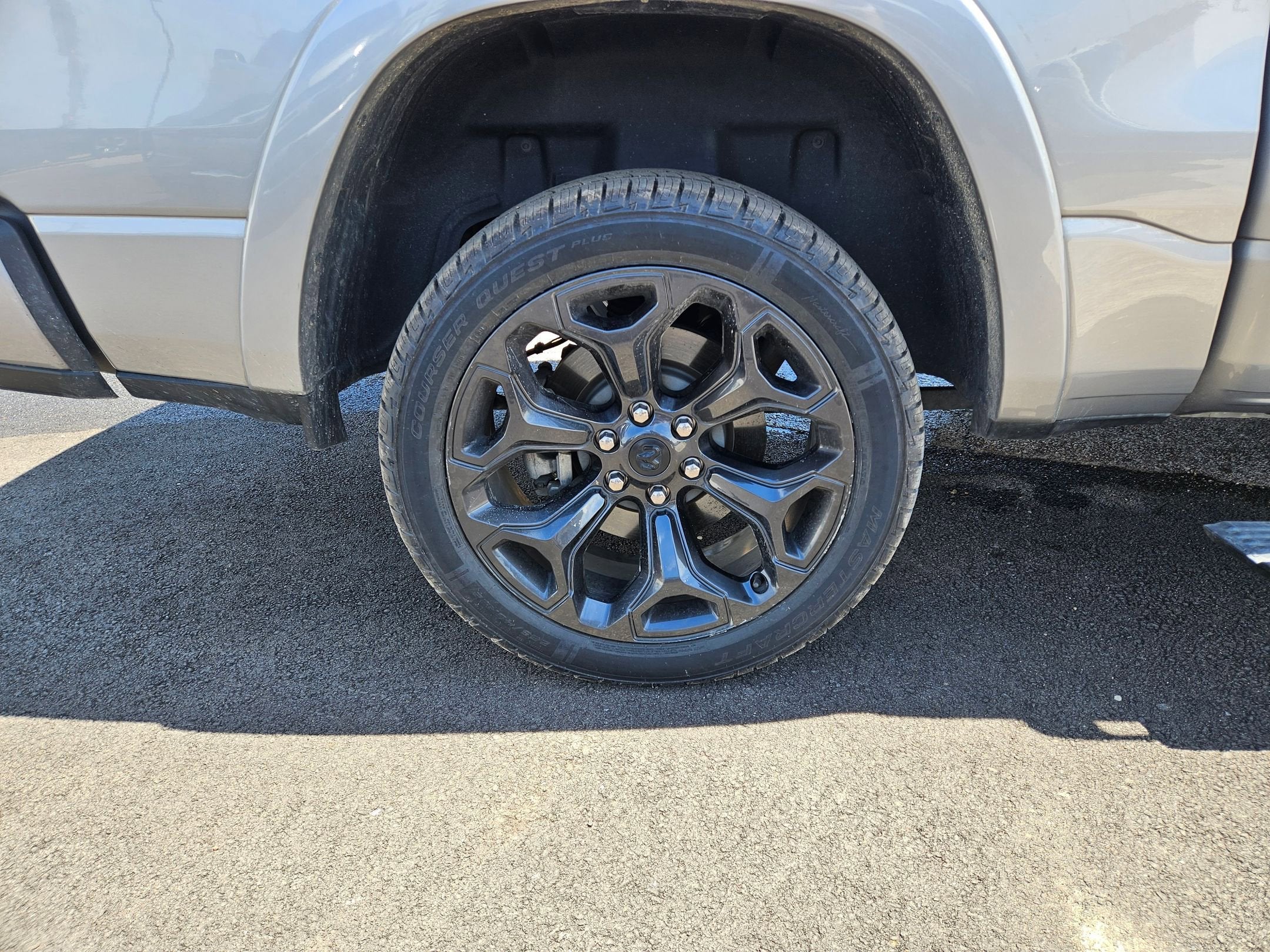 2023 RAM 1500 Limited Crew Cab 4x4 5'7" Box