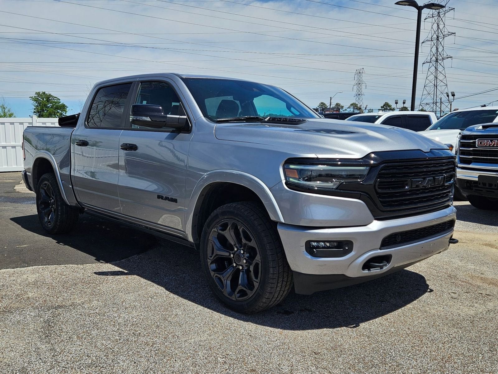 2023 RAM 1500 Limited Crew Cab 4x4 5'7" Box