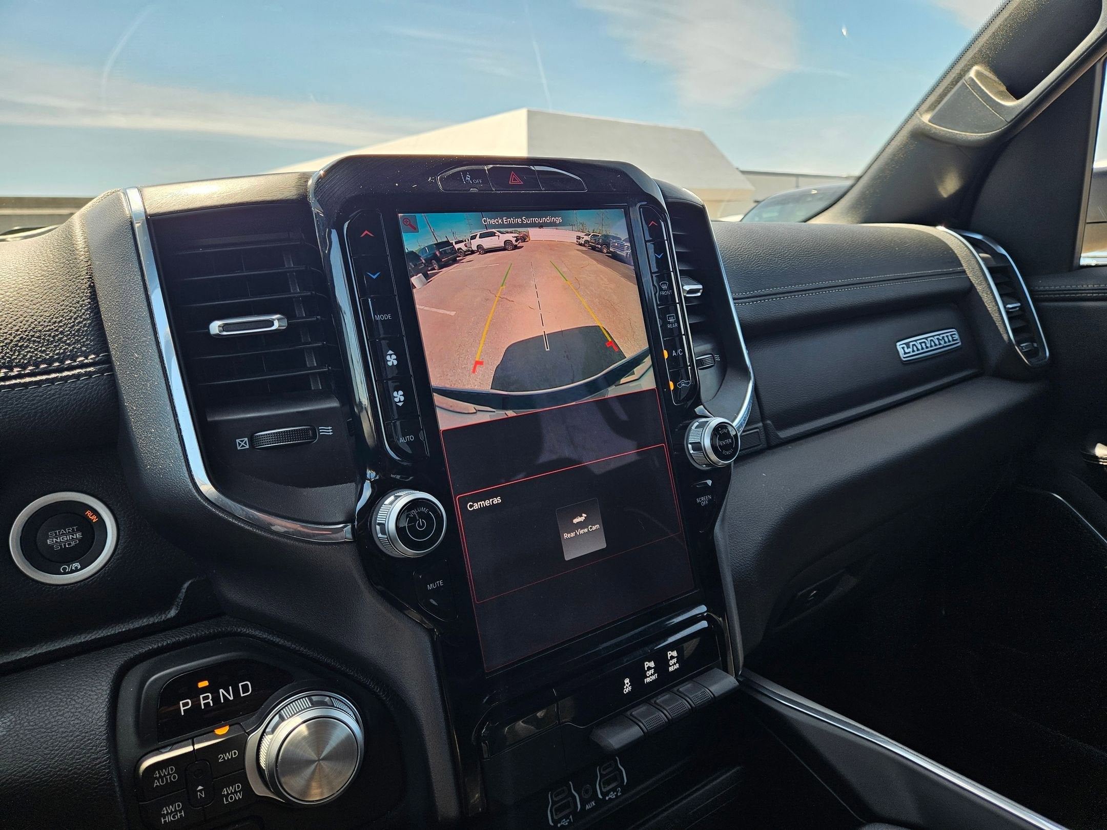 2025 RAM 1500 Laramie