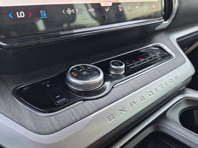 2025 Ford Expedition Platinum MAX