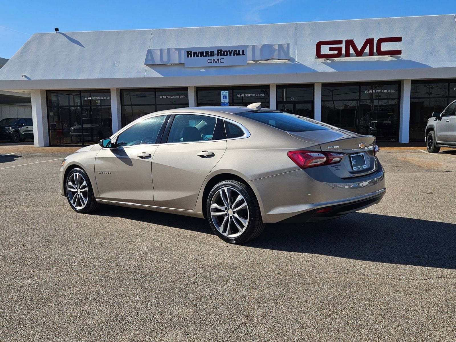 2024 Chevrolet Malibu 2LT
