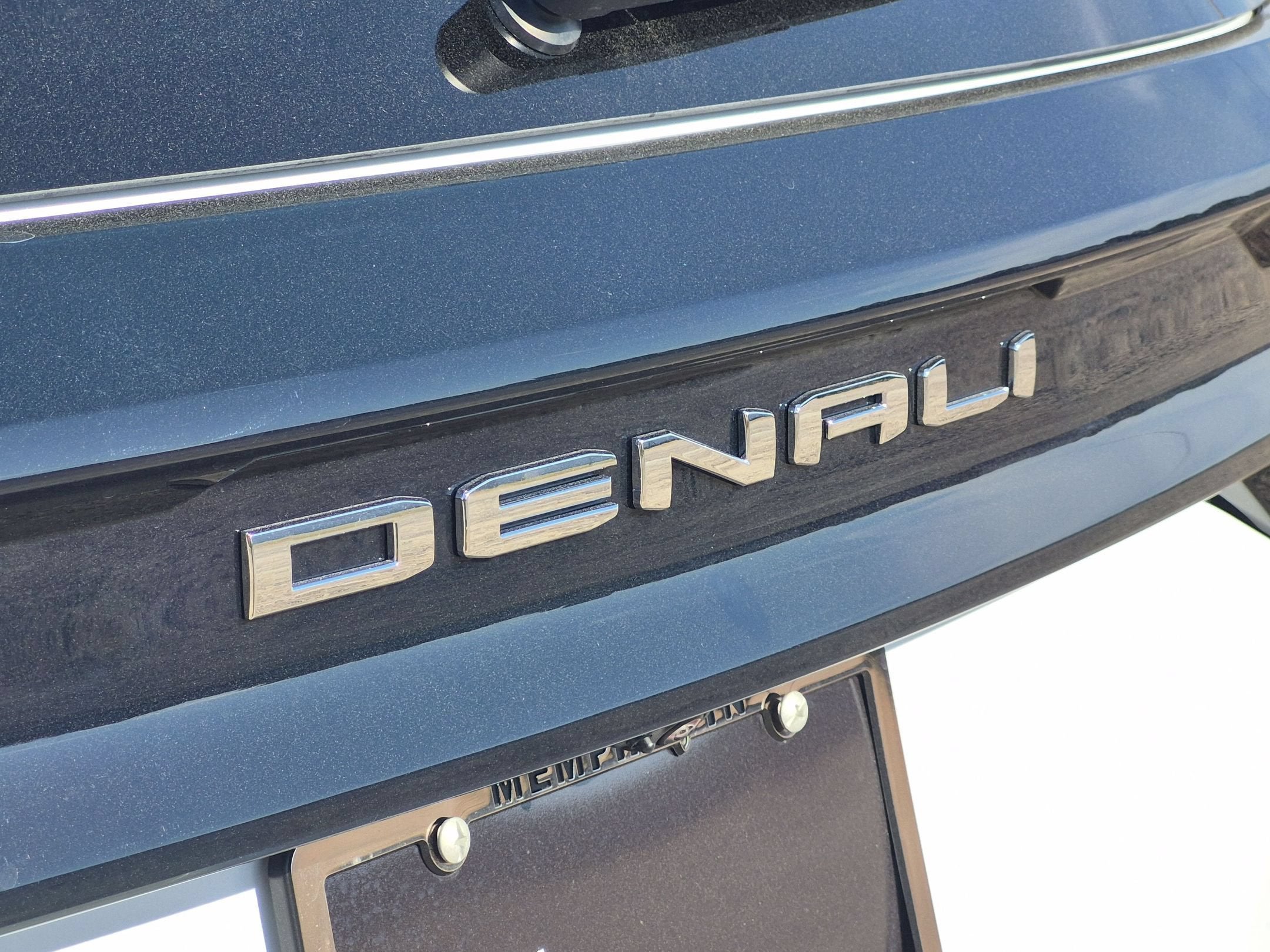 2027 GMC Acadia Denali Ultimate