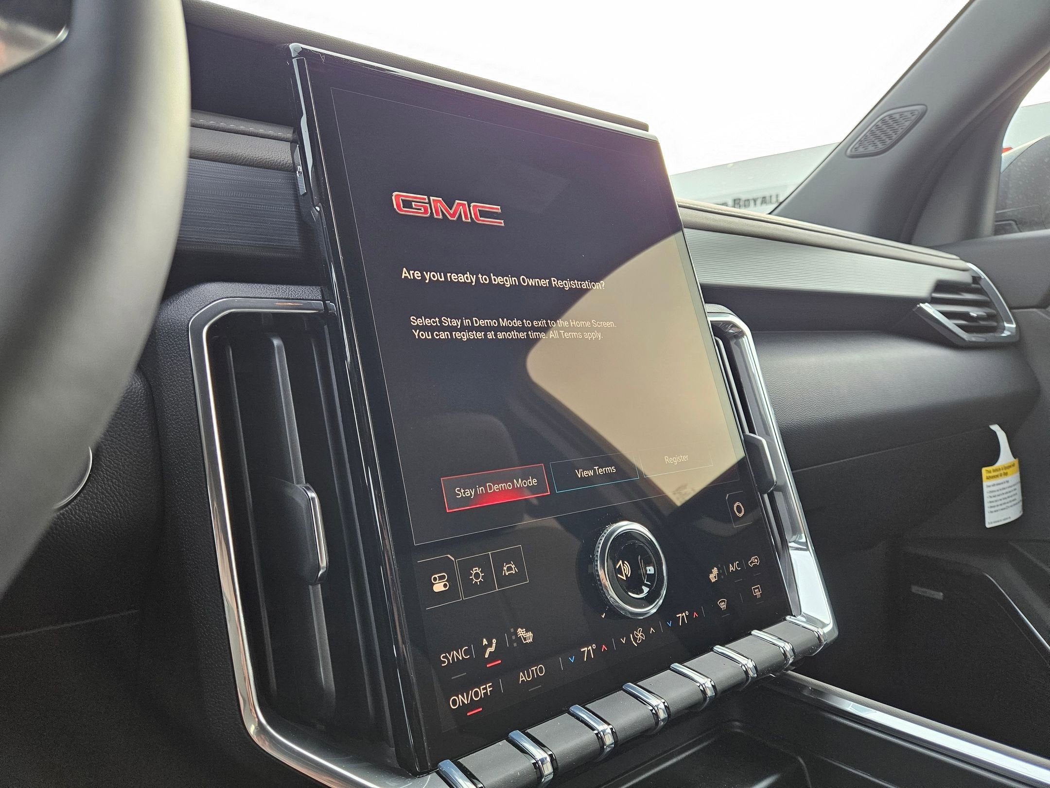 2026 GMC Acadia Elevation