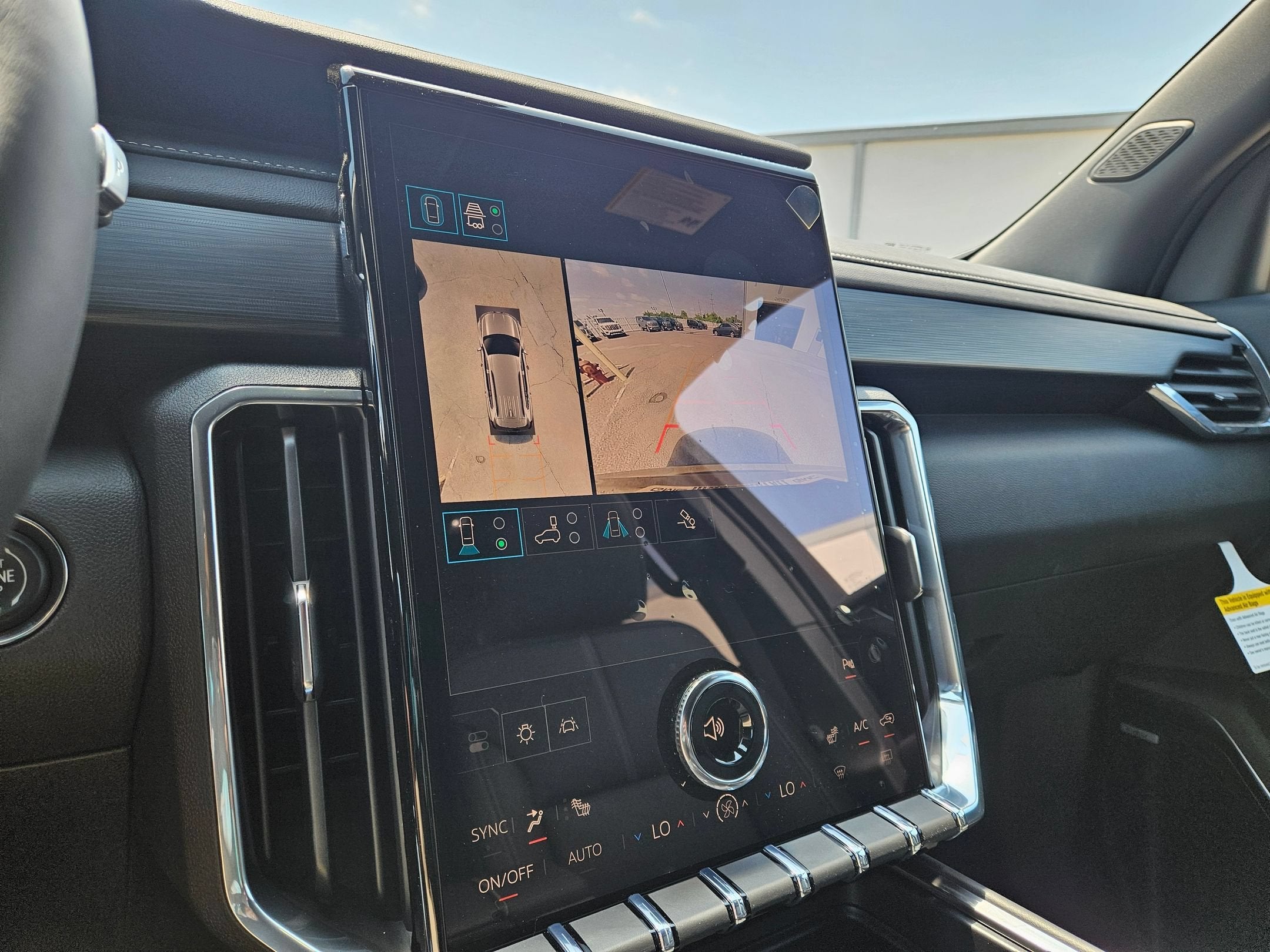 2026 GMC Acadia Elevation - Photo 17