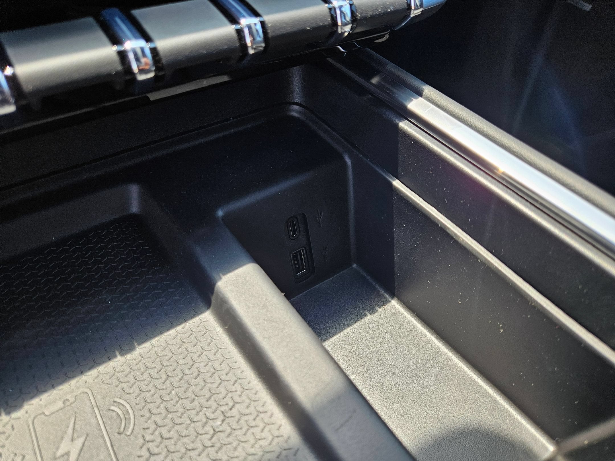 2026 GMC Acadia Elevation - Photo 19